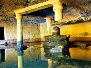 Kedareshwar Cave Temple